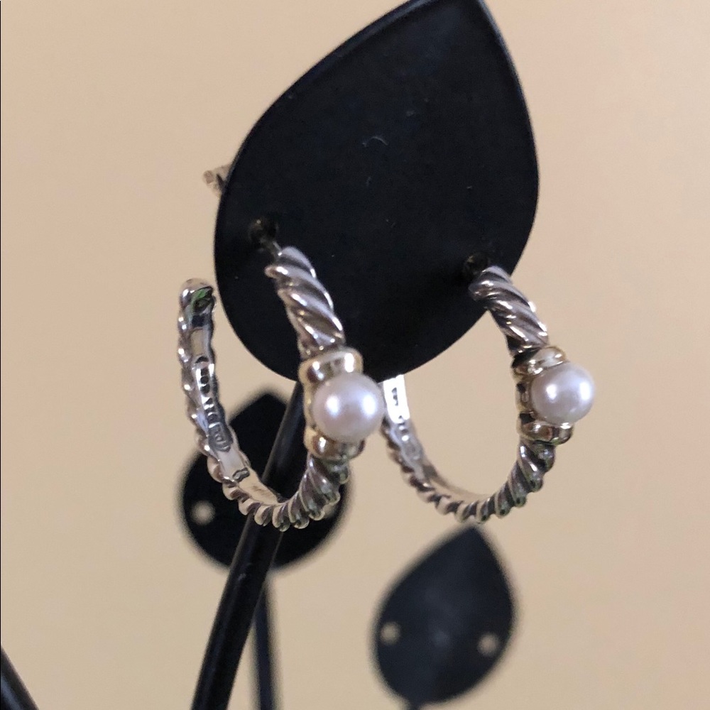 David Yurman pearl hoop earrings